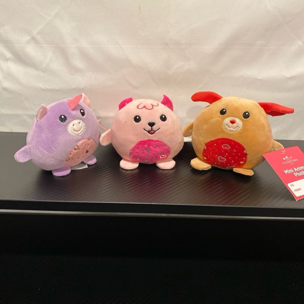Bundle‎ of 3 mini Valentines Day Plush